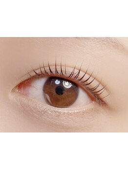 ナチュラル上品な目元にしたい