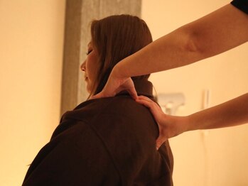 ジー(G)の写真/【深い睡眠で疲れの取れる身体へ】凝り固まった首・肩にしっかりアプローチ！本格施術で根本改善を★