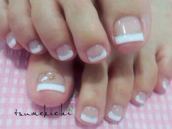 ネイルサロン 爪吉/上品なフットネイル♪