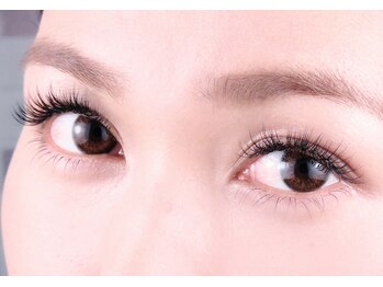 マドモア 飾磨店(MADEMORE)/ボリュームエクステ