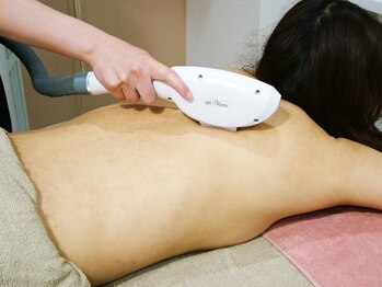 アローナ(Arona)/【全身脱毛】背中脱毛