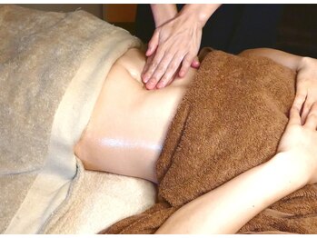 ラウーム 下北沢(lawomb)/5. 腸・子宮セラピー