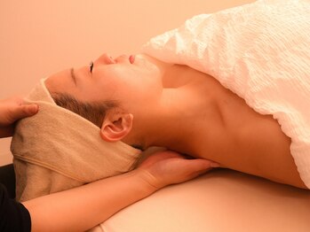 セレソル(CERESOL)/当サロンは仰向けでのお施術のみ