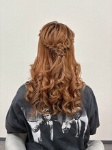 ミカヅキ 赤坂/アレンジ編みハーフアップ！