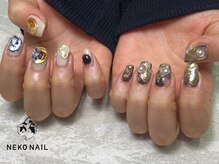 ネコ ネイル(NEKO NAIL)/ちぐはぐアシメ