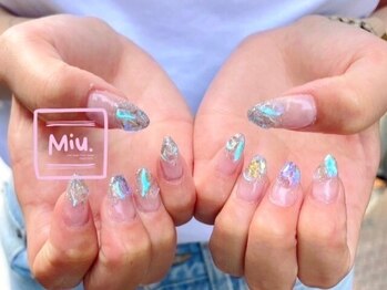 ミュー(Miu.)の写真/キャラパーツ・リボン・大き目のパーツまで豊富にご用意◎トレンドネイルはMiu.へ＊