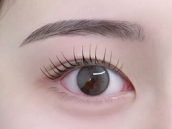 ナツアイラッシュ 梅田店(natsuu eyelash)の写真/韓国アイドル風☆眉のメンテナンスが得意な高技術サロン♪お肌に優しいパーマ剤で自眉の毛流れも自由自在！
