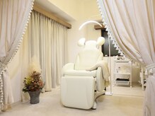 ウララ バイ ロキエ(u-LALA by ROCHIE)の雰囲気（マンションの一室にあるプライベートサロン。女性専用サロン。）