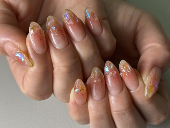 ネイルサロン 虹色/