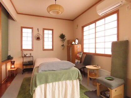 【足つぼ/よもぎ蒸し/オイルリンパ/腸もみ/ヘッドスパ】女性専用サロンPuanaの写真