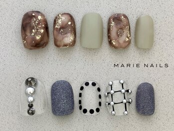 マリーネイルズ 近鉄あべのハルカス店(MARIE NAILS)の写真/★人気No.1オフ込み定額上¥7700/下¥8800。アフターケアも◎！HAND・FOOT同時可♪１級資格認定講師も在籍