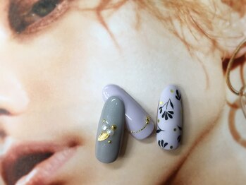 ジュエルズ ネイル(Jewels Nail)/フラワー×マットの上品ネイル♪