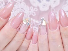 手が綺麗に見えるように肌色に合う似合わせカラーをご提案します