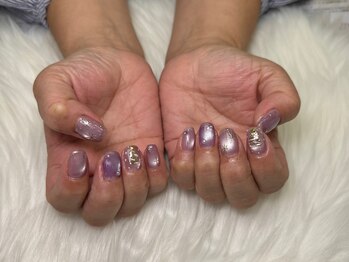 ロエン 北岡崎(ROEN)/パープル×ゴールド