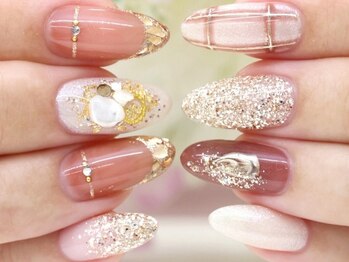 ネイルサロン ドレス(Nail Salon Dress)の写真/■心斎橋駅徒歩1分■HANDは2回目以降もオフ込¥3900~■HANDもFOOTもシンプルコース¥4400■カラーは200色以上