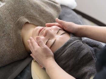 リノ(Lino)の写真/年齢を感じさせないお肌へ！お悩み部分のシミ改善！透明感のあるウルツヤ美肌へ導きます◎