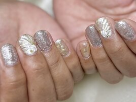 夏ネイル　シェル　人魚のウロコ