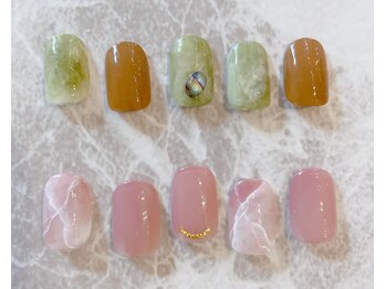 ネイルサロン ティフィン(tiffin)/~8月monthly design~