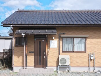 ココ(COCO.)/入口にも看板があります♪