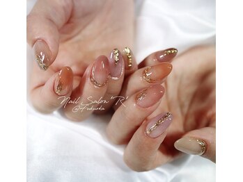 ネイルサロン R/スタイリングコース　8030円