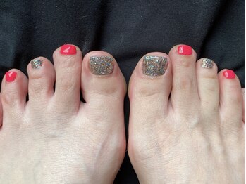 ネイルサロン ミリィー(Nail Salon MiRy)の写真/まだまだバズり中☆マグネットネイル!《スカルプ×マグネット》で映える指先に♪カラー・パーツ豊富に用意!