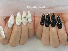 ピオミエルネイル 新宿(pio miel nail)/ホワイト×ブラック立体フラワー
