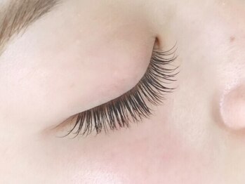 リノ(Lino)の写真/【軽く柔らか上品なボリュームに★フラットラッシュ120本】目元,頭マッサージ付き◎自然な付け心地が人気！