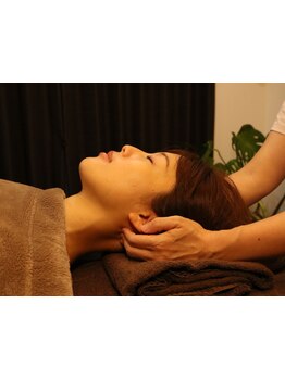 首・肩のつらさを改善したい