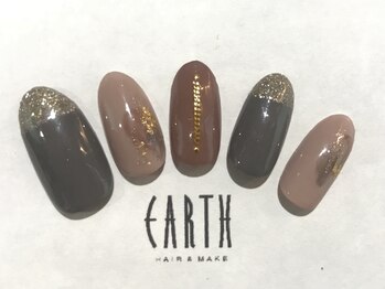 アース コアフュールボーテ 新潟中野山店 (EARTH Coiffure beaute')/ラメ×塗りかけネイル　￥5000