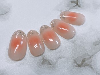 モモ(MOMO)/ワンホンチークネイル