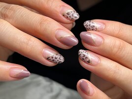 【シンプル】斜めフレンチネイル