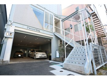 ダコード(D'accord)/外観:無料駐車場・駐輪場