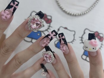 黒フレンチネイル