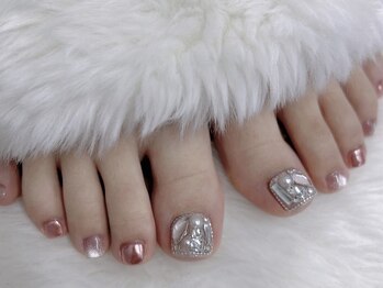 ティアラネイル(TIARA NAIL)/フットアートやり放題¥9000