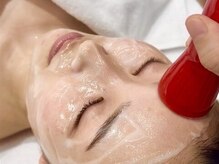 リラクゼーションサロン ラキ(laki)/毛穴レス＆水光肌を目指すなら