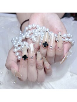 Mネイル/ベージュびんく