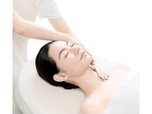 オールハンドでお一人づつ違う凝りを感じながらほぐします！