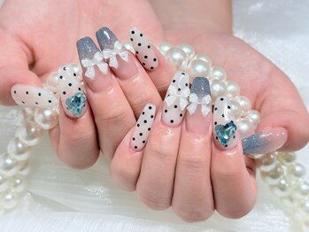 ナナアンドコー(Nana&Co.)/長さ出しデザイン、リボンネイル