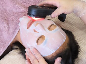 整骨院トリデ(整骨院TORIDE)/冷却と多機能美顔器より浸透へ