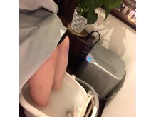 水素とマイクロバブルのあったか足湯で浮腫み改善&足スッキリ♪