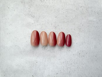 ネイルアンドアイラッシュ サロン エルザ(Nail&Eyelash Salon Elsa)/月替わりトレンドデザイン¥11000