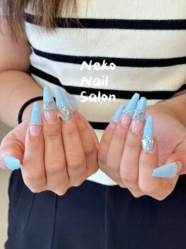 ネコ(Neko)/水色 長さだし ワンホンネイル