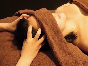 サロン ルポ(salon repos)の写真/【眼精疲労やストレス疲れに☆】ドライヘッドスパでお手軽にリフレッシュ♪オールハンド技術をお届け！