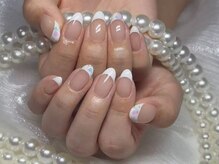 ナナアンドコー(Nana&Co.)/フレンチネイル、花ネイル