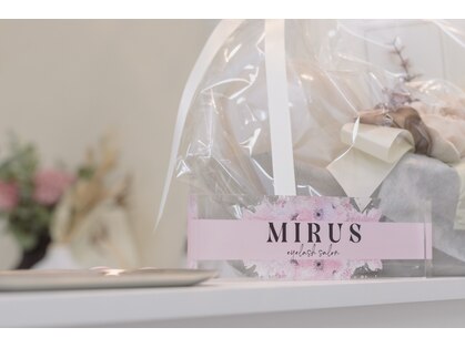 ミルス アイビューティー 横浜西口店(MIRUS EyeBeauty)の写真