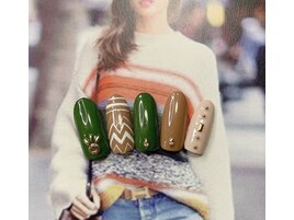 個性的ネイル