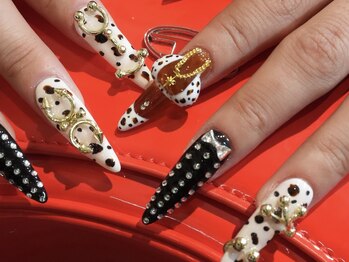 ドゥープ(doop)/ビキニネイル　担当Yamame