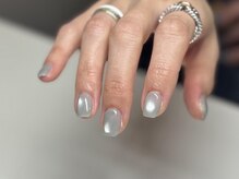 アンバイアオ(UN by ao.)/上品な光