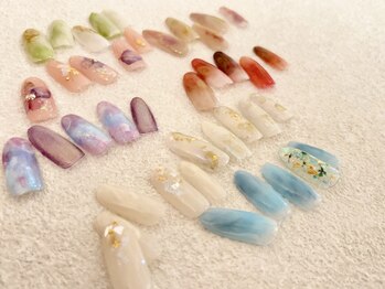 ココイロ(COCOIRO)の写真/＊毎月デザイン性の高いトレンドネイルを定額で通える＊気分によってお爪の雰囲気をガラッと変えたい方に◎