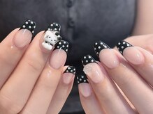 エメリーネイル(emelee nail)/ドットフレンチネイル